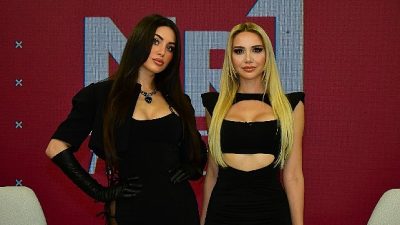 Podyumların tescilli güzeli Su Akkuyu, NR1 Magazin stüdyosunda Zeynep Bozkaya'nın
