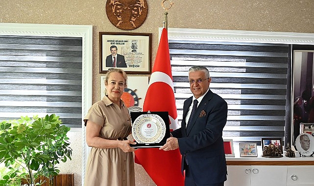 Türk Kadınlar Birliği Kemer Şube Başkanı Hacer Akdağ, Kemer Belediye