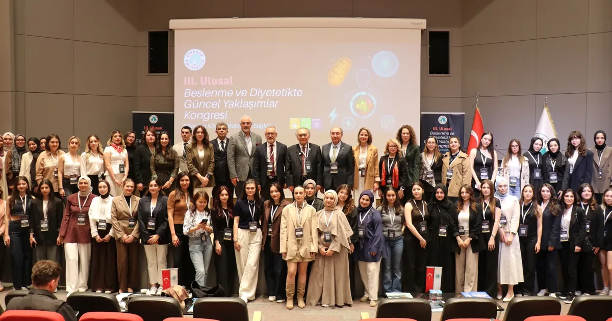 Üsküdar Üniversitesi ev sahipliğinde düzenlenen "III. Ulusal Beslenme ve Diyetetikte