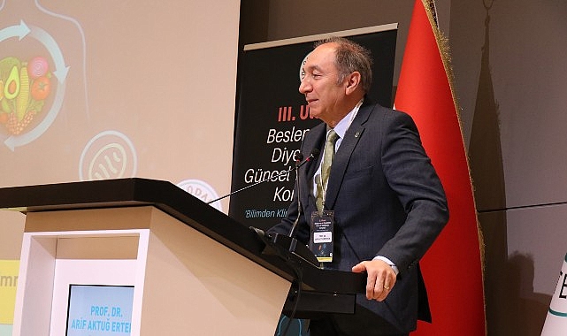 Üsküdar Üniversitesi ev sahipliğinde düzenlenen "III. Ulusal Beslenme ve Diyetetikte