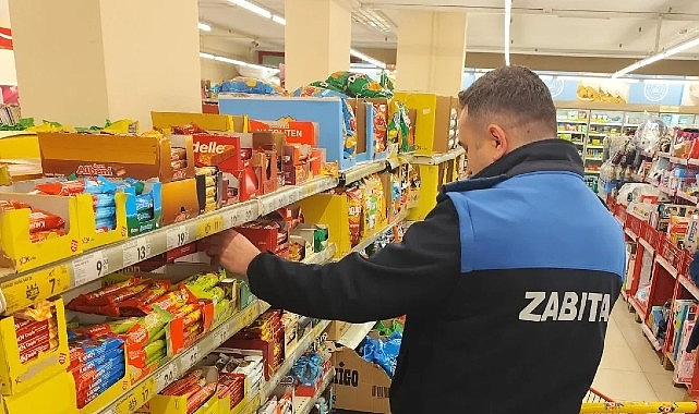 İnegöl Belediyesi Zabıta Müdürlüğü ekipleri, rutin denetim faaliyetleri kapsamında bakkal
