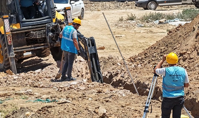 Çerçioğlu’nun öncülüğünde kent genelinde sürdürülen altyapı yatırımları aralıksız devam ediyor.