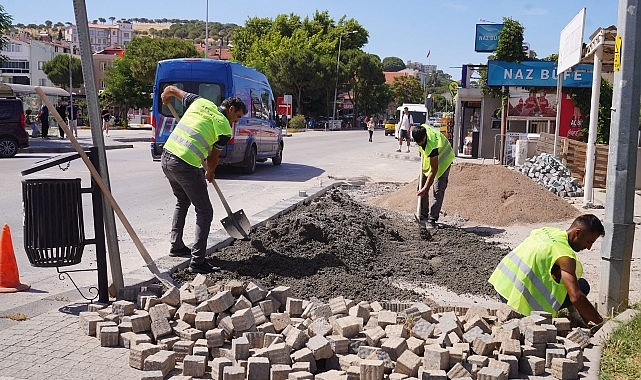Ayvalık Belediyesi, yaya güvenliğini artırmak ve kent içi ulaşımı daha