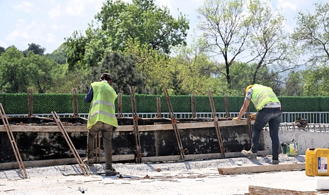 Başiskele Kavşağı’nda son viraja girildi Kocaeli Büyükşehir Belediyesi, D-130 Karayolu trafiğine nefes aldıracak Başiskele Kavşağı