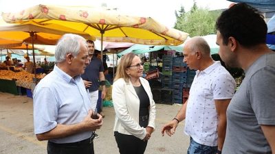 Güzelbahçe Belediye Başkan Vekili Ayşe Akın, Belediye Meclis Üyeleri ile