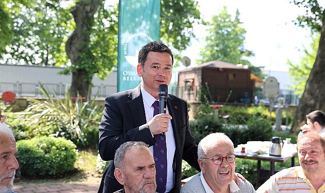 Osmangazi Belediye Başkanı Erkan Aydın, Veysel Karani Mahallesi’nde düzenlenen kahvaltı