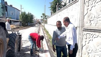 Çumra Belediye Başkanı Mehmet Aydın, ilçenin farklı mahallelerinde yürütülen altyapı,