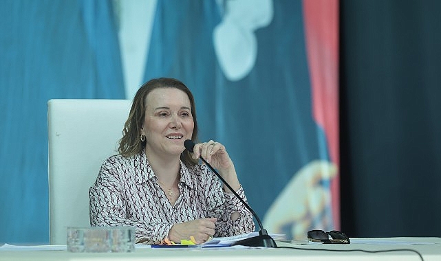 Haziran ayı toplantısı için bir araya gelen Konak Belediye Meclisi’nden