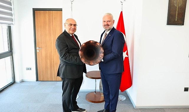 Menemen'de doğalgazı olmayan mahalleler için çok önemli bir adım atıldı.