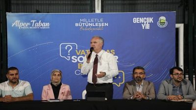İnegöl Belediye Başkanı Alper Taban, mahalle buluşmaları kapsamında Ertuğrulgazi Mahallesi