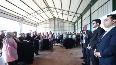 İnegöl Belediye Başkanı Alper Taban, şantiyede Fen İşleri ve Park