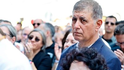 İzmir Büyükşehir Belediye Başkanı Dr. Cemil Tugay, geçirdiği kalp krizi