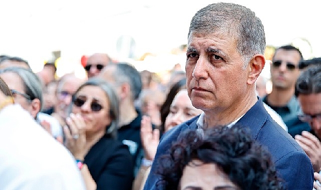 İzmir Büyükşehir Belediye Başkanı Dr. Cemil Tugay, geçirdiği kalp krizi