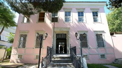 Karşıyaka Belediye Başkanı Yıldız Ünsal, 30 Ekim İzmir depreminde aldığı
