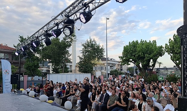 Kemer Belediye Başkan Yardımcısı Semih Top, Arslanbucak Anaokulu’nun yıl sonu