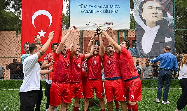 Bornova Belediyesi bünyesinde çalışan personelin bağlarını kuvvetlendirmek, kurum içi dayanışmayı