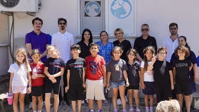 Burhaniye Bahçeşehir Koleji ilkokul 2. ve 3. sınıf öğrencileri, Burhaniye