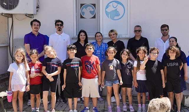 Burhaniye Bahçeşehir Koleji ilkokul 2. ve 3. sınıf öğrencileri, Burhaniye