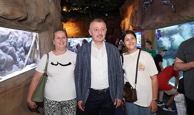 Kocaeli Büyükşehir Belediye Başkanı Tahir Büyükakın açıldığı gün sadece 2