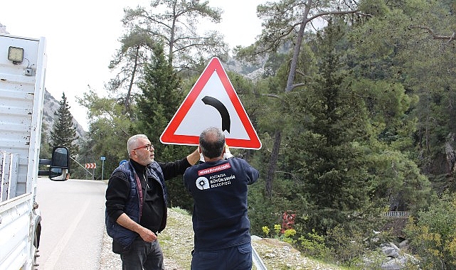 Büyükşehir’den Kemer yayla yollarında kapsamlı çalışma Antalya Büyükşehir Belediyesi Yol Yapım, Bakım ve Onarım Daire Başkanlığı