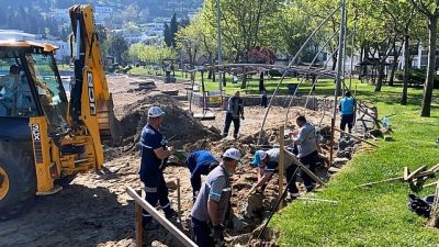 Kocaeli Büyükşehir Belediyesi, yaz sezonu öncesinde Karamürsel ve çevresindeki sahillerde