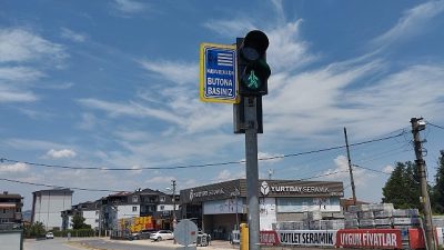 Kocaeli Büyükşehir Belediyesi ekipleri, kent genelinde bulunan 269 sinyalizasyon kavşağında