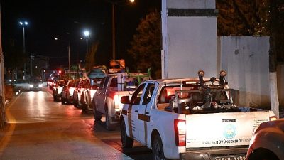 Manisa Büyükşehir Belediyesi, halk sağlığını korumak amacıyla 17 ilçede sürdürdüğü