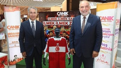 Canik Belediyesi 5. Geleneksel Hanım Konakları Sergi'nde hazırlanan "İlmek İlmek