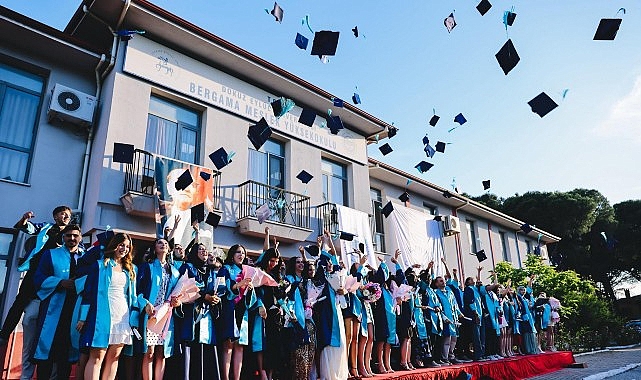 Dokuz Eylül Üniversitesi (DEÜ) Bergama Meslek Yüksekokulunun 2025-2026 Akademik Yılı
