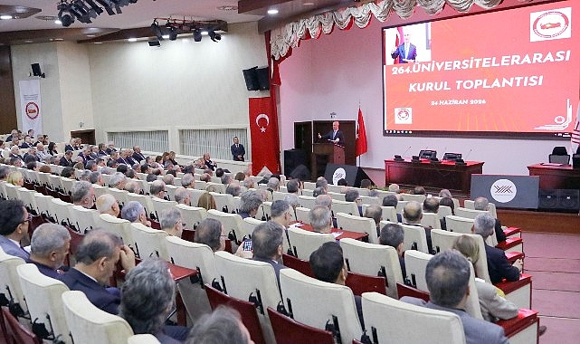 Dokuz Eylül Üniversitesi (DEÜ) Rektörü Prof. Dr. Bayram Yılmaz, Yükseköğretim