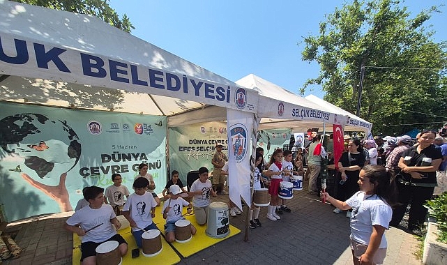 Efes Selçuk’ta Dünya Çevre Günü “Atığını Getir, Hediyeni Götür” Etkinliğiyle Kutlandı Efes Selçuk Belediyesi, 5 Haziran Dünya Çevre Günü’nü “Atığını Getir,