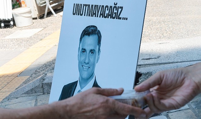 Konak Belediyesi, merhum Manisa Büyükşehir Belediye Başkanı Ferdi Zeyrek’in vefat