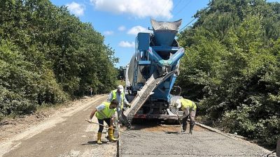 İlçe merkezleri kadar kırsal bölgelerde yaşayan vatandaşların da yol konforuna