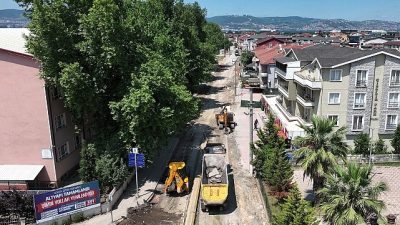 Kocaeli Büyükşehir Belediyesi, Gölcük ilçesinde yürüttüğü kapsamlı yenileme çalışmalarında önemli