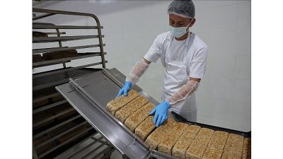 Antalya Büyükşehir Belediyesi’nin Döşemealtı’nda kurduğu EKDAĞ Halk Ekmek Fabrikası 4