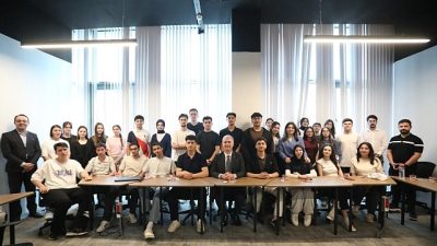 İnegöl Belediyesi’nin YKS sınavına hazırlanan öğrenciler için başlattığı Akademik Rehberlik