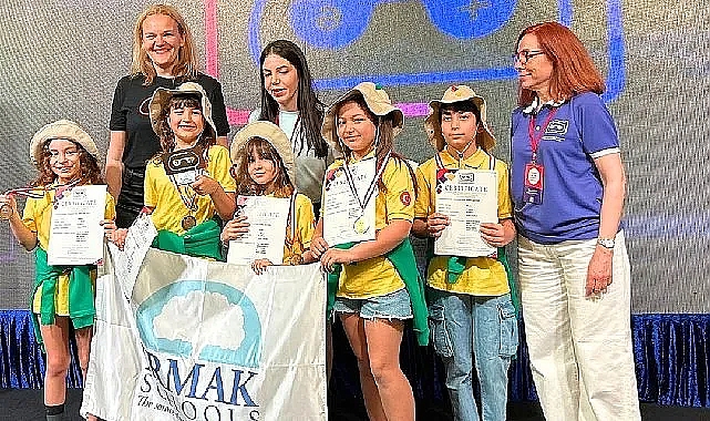 Irmak Okulları öğrencileri Robotex Türkiye’de üç ayrı kategoride birincilik elde