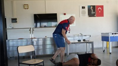 İzmir İtfaiyesi tarafından, personelin bilgi ve becerisini geliştirmek ve ekip