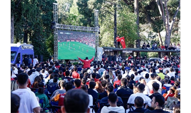 İzmir Büyükşehir Belediyesi'nin Konak, Buca, Karşıyaka ve Bornova'da kurduğu dev