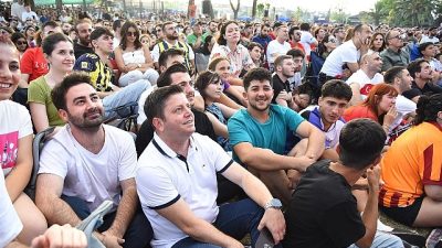Kadıköy Belediyesi, Dünya Kupası coşkusunu Kalamış Etkinlik Alanı’na taşıyor. 11