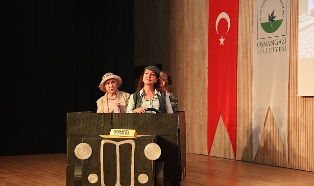 Kadınların sanatsal üretimlerini destekleyen Osmangazi Belediyesi, amatör kadın oyuncuların Türkiye’nin