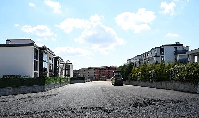 Kartepe Belediyesi, ilçe genelinde ulaşım altyapısını güçlendirmek ve daha konforlu