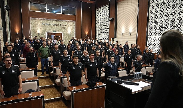 Keçiören Zabıtası’na Mevzuat ve Uygulama Eğitimi Keçiören Belediyesi ile Türkiye Belediyeler Birliği iş birliğinde zabıta personeline
