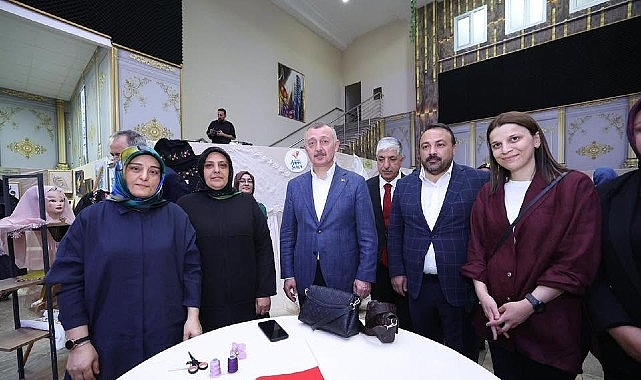Kocaeli Büyükşehir Belediyesi KO-MEK ilçe sergilerinin sonuncusu Dilovası’nda açıldı. Dilovası
