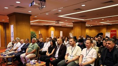 Kocaeli Büyükşehir Belediyesi’nin “Kocaeli Yaya Ulaşımı Eylem Planı” kapsamında düzenlediği