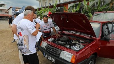 Menderes Belediyesi’nin destekleri ile düzenlenen 2. Ladafest organizasyonu Ladaseverlerin buluşması
