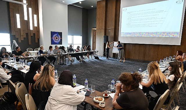 Manisa Büyükşehir Belediyesi ev sahipliğinde, Kadın Dostu Kentler Programı kapsamında