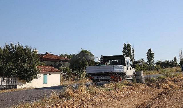 Menderes Belediyesi, 16 Haziran tarihine takvimlenen ilaçlama çalışmalarını başlattı. İlçenin