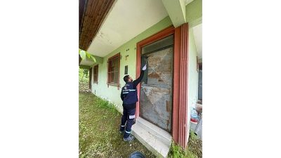 Kocaeli Büyükşehir Belediyesi Mezarlıklar Şube Müdürlüğü ekipleri, vatandaşların mezarlık alanlarına