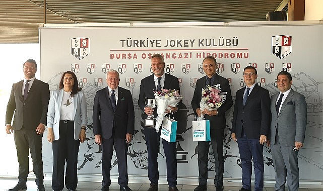 Nilüfer Belediye Başkanlığı Koşusu’nu ‘Aşkartay’ kazandı Osmangazi Hipodromu’nda düzenlenen Nilüfer Belediye Başkanlığı Koşusu büyük bir heyecana